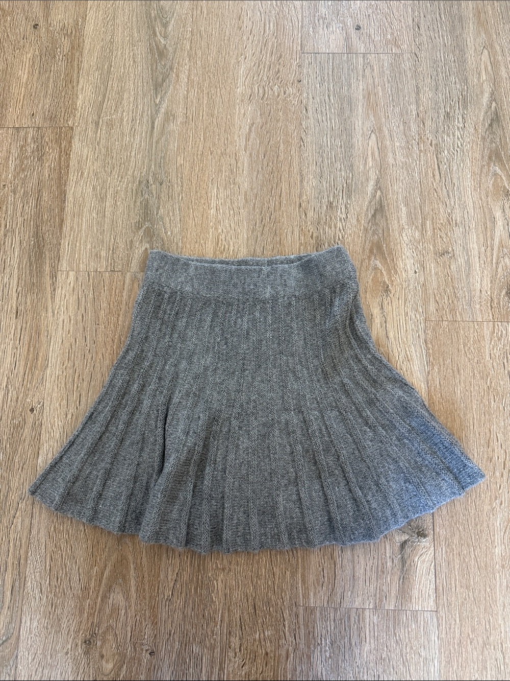ZARA / Gray Ribbed Sweater Knit Flared Pleated Skirt